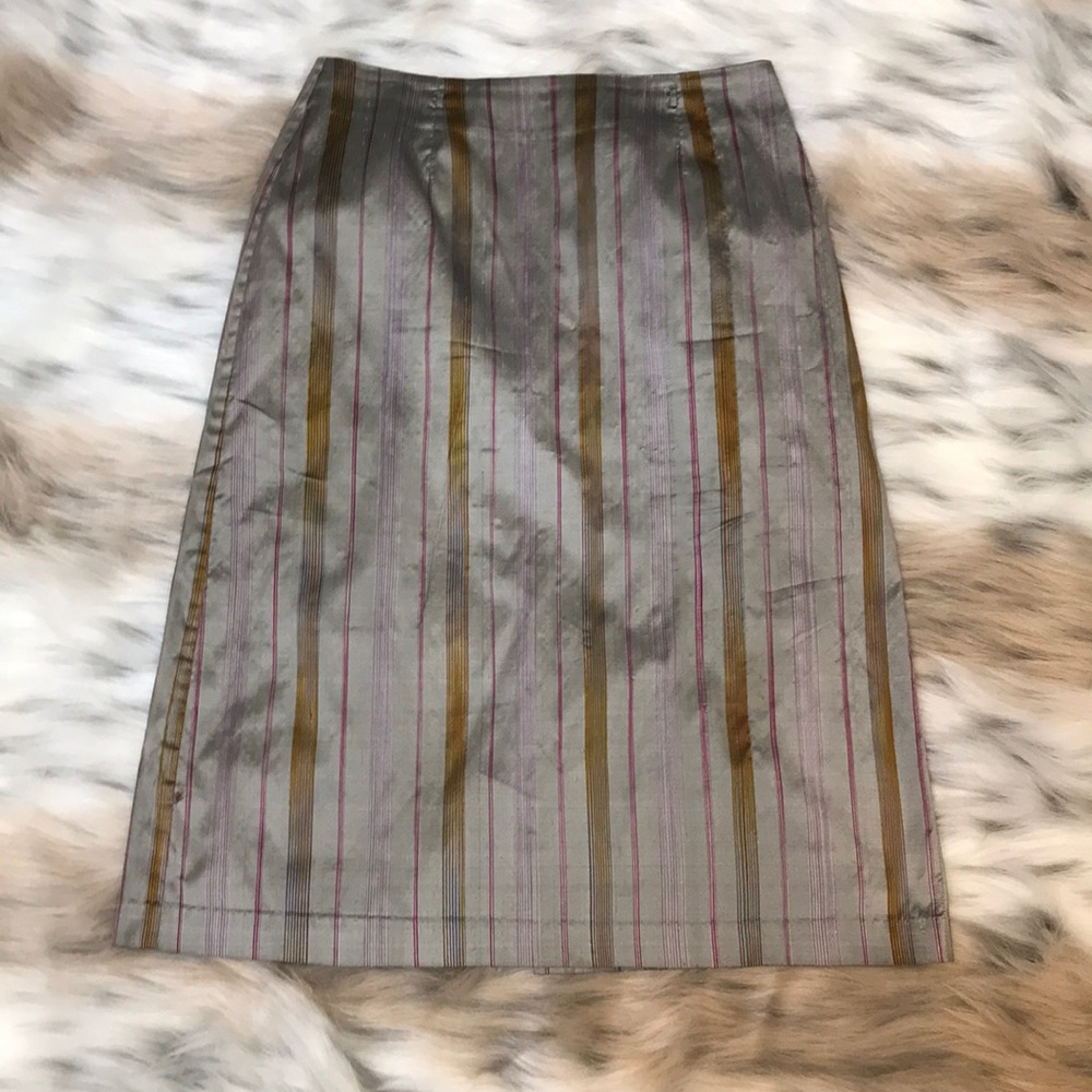 Mid length silk skirt